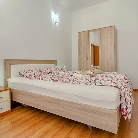 Apartament Zora & Natale